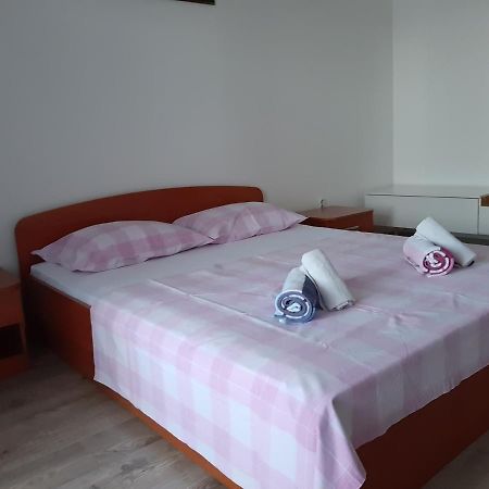 Apartments Davor Ceko Jesenice  Exterior foto